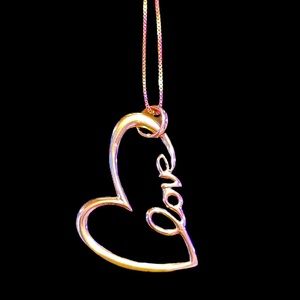 LArocks Sterling Silver Rose Love Necklace
